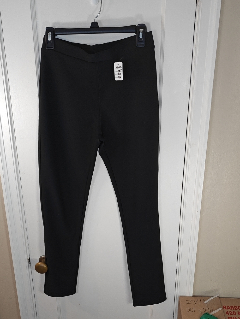 connected apparel Black High-Rise Ponte Leggings
